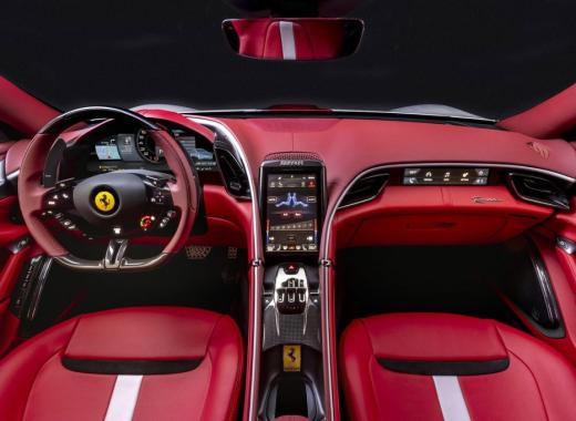 Ferrari Roma Spider 2025